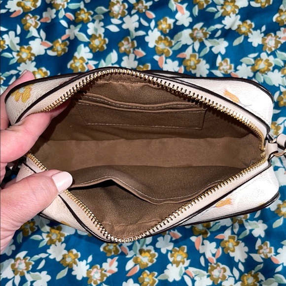 Coach White Floral Camera Bag - Picture 6 of 6
